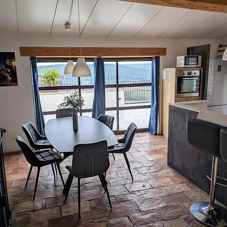 Holiday home De Charme Climatisee - Au Coeur Des Remparts - Vue Panoramique